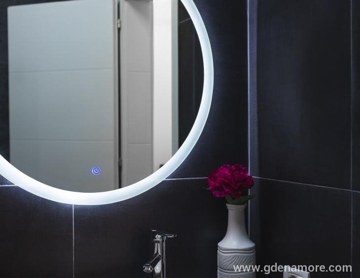 P D - Bathroom 2
